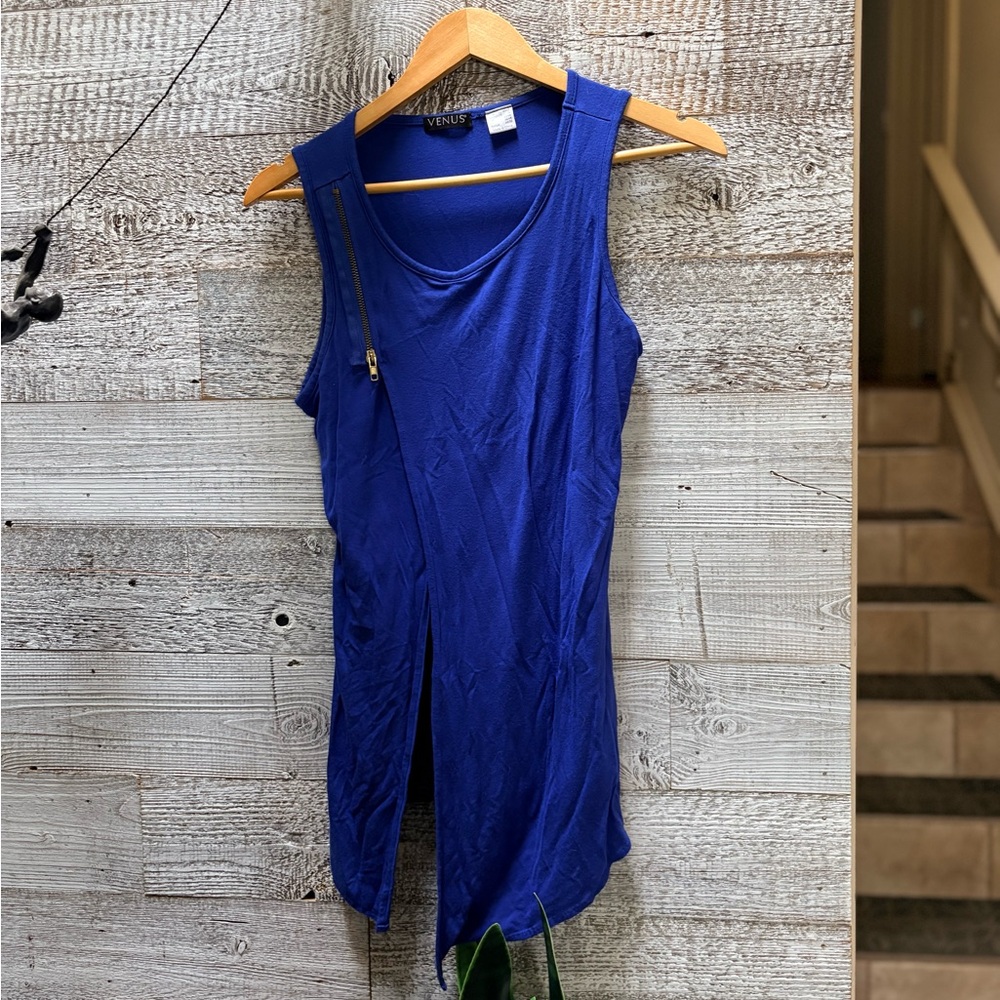 3/$30 Venus | Side-Slit Asymmetrical Lined Tunic Tank Top - Women M, Blue/Black